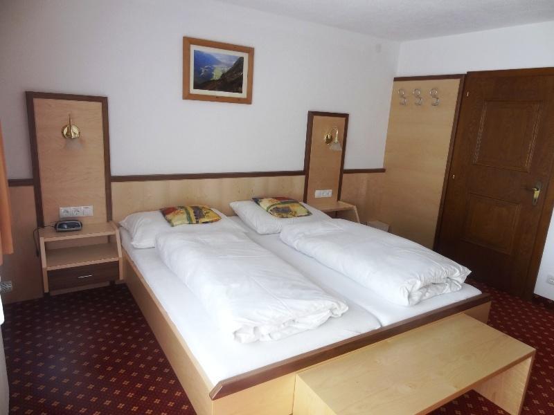 Pension Schoepf Arzl im Pitztal Exterior foto
